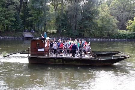 ETM_TINEKOV BROD1_FOTO GYURICA